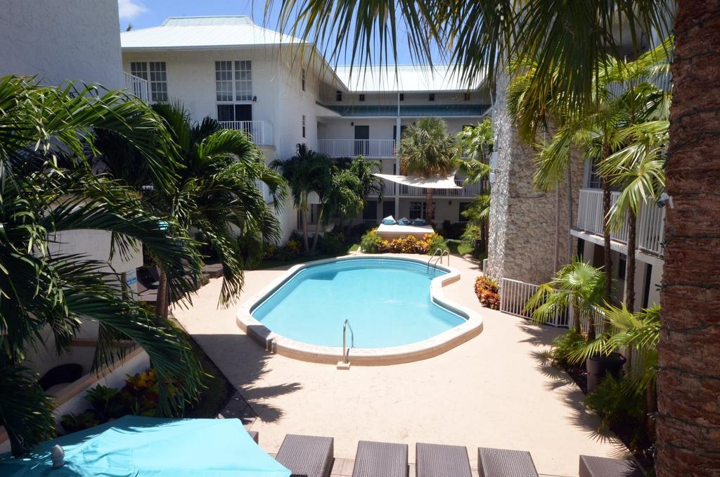 Suites At Coral Resorts ميامي المظهر الخارجي الصورة