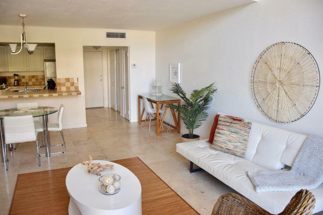 Suites At Coral Resorts ميامي المظهر الخارجي الصورة