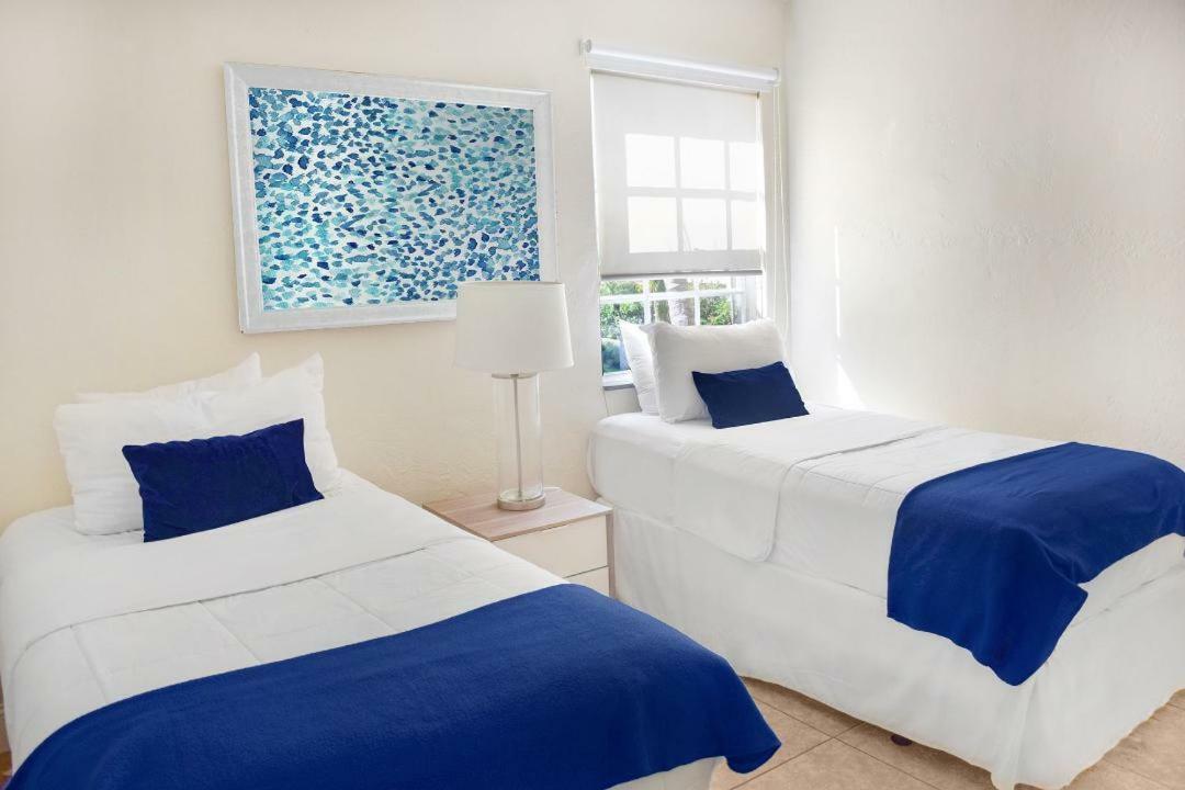 Suites At Coral Resorts ميامي المظهر الخارجي الصورة