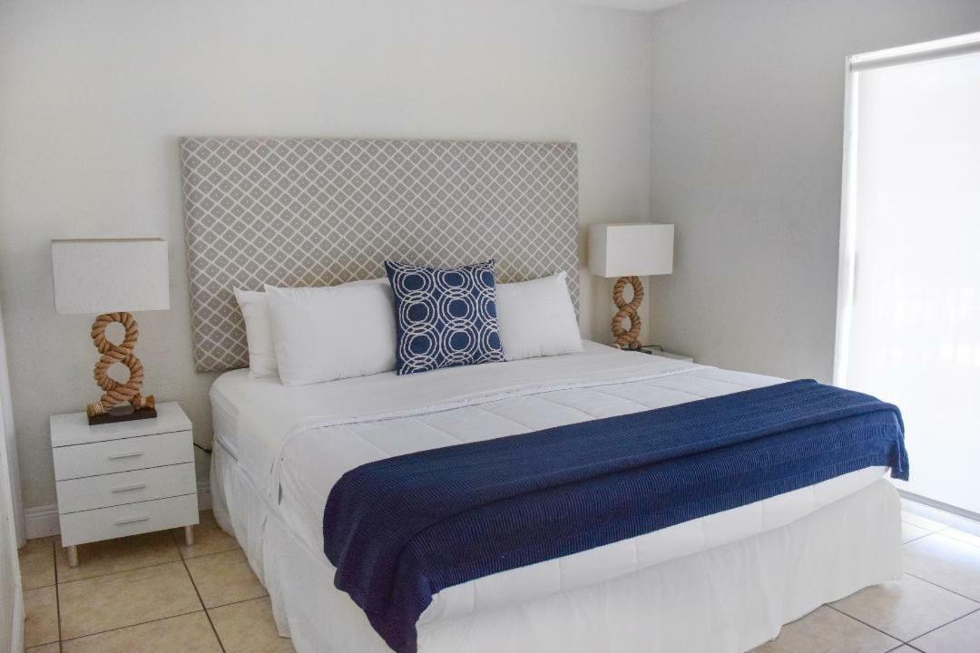 Suites At Coral Resorts ميامي المظهر الخارجي الصورة